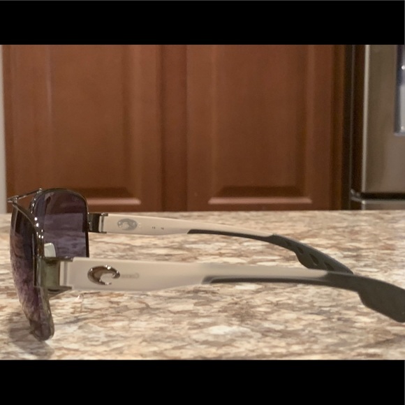 Men’s Costa 580p Polarized Aviators - Picture 4 of 7